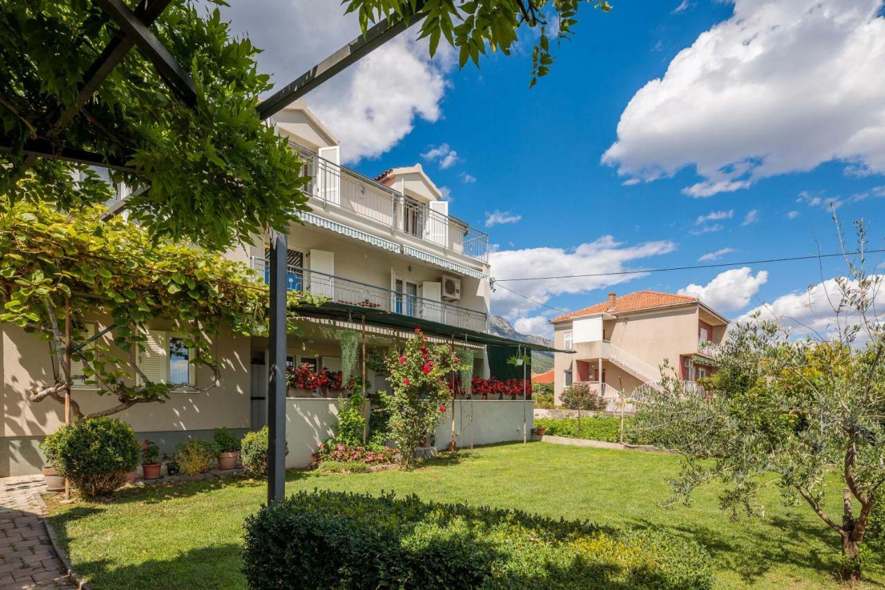 Appartamento Otium Kaštela Esterno foto