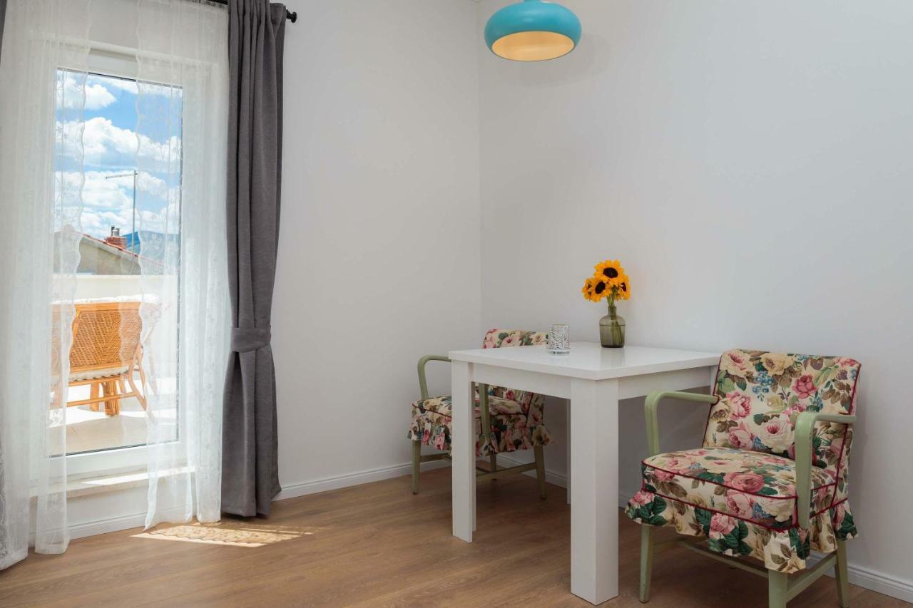 Appartamento Otium Kaštela Esterno foto